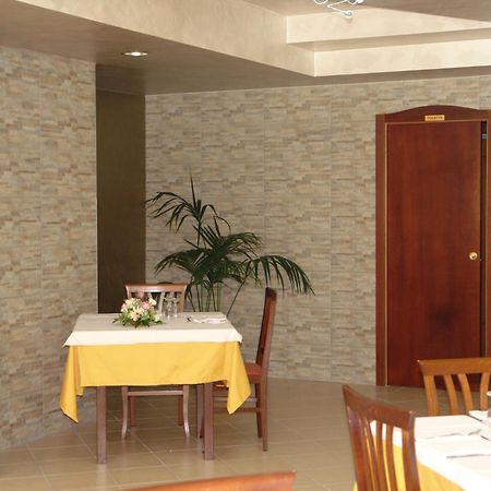 Albergo Villa Bianca سان جيوفاني روتوندو المظهر الخارجي الصورة