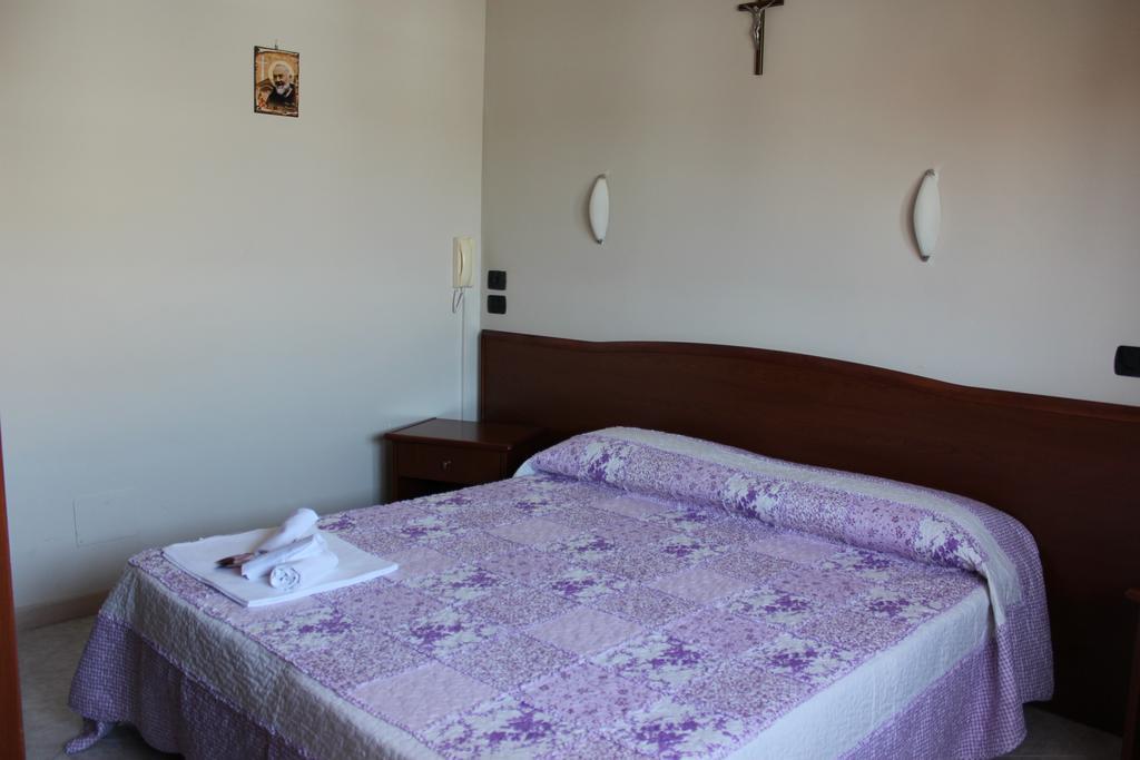 Albergo Villa Bianca سان جيوفاني روتوندو المظهر الخارجي الصورة
